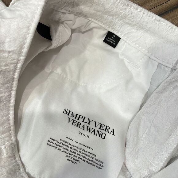 Simply Vera Wang white crinkle denim cropped pants size 2 - Picture 5 of 7